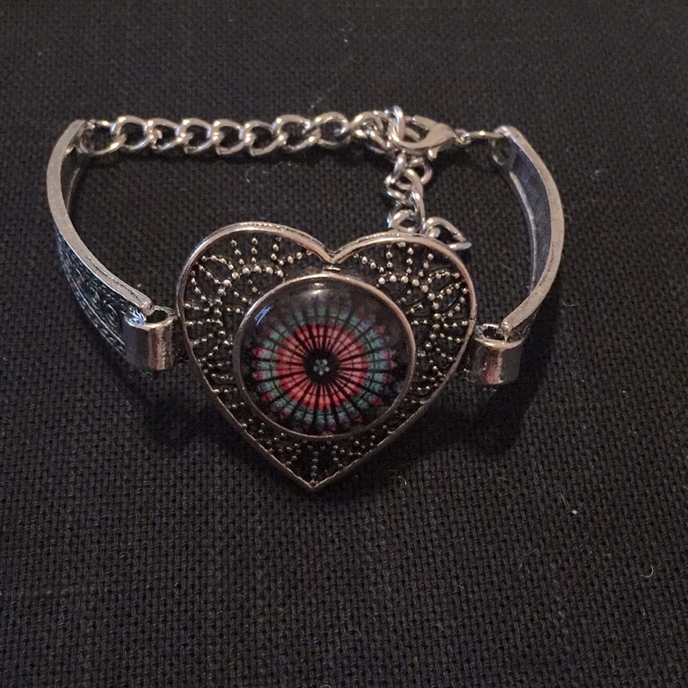 Women’s eye heart bracelet.